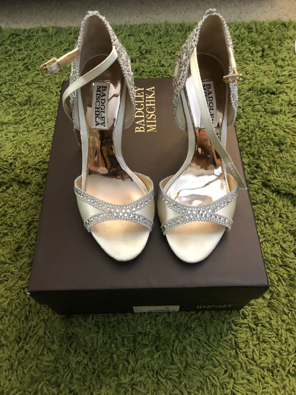 Deal Dash Badgley Mischka