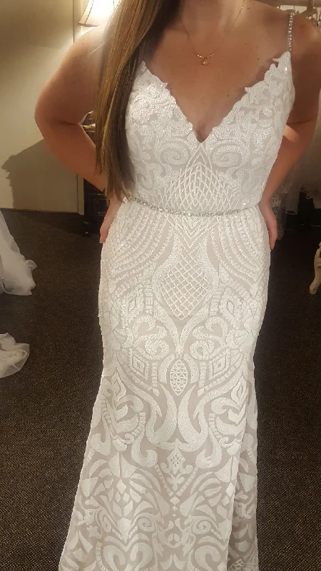Overstock Sale Ashley & Justin 10495M