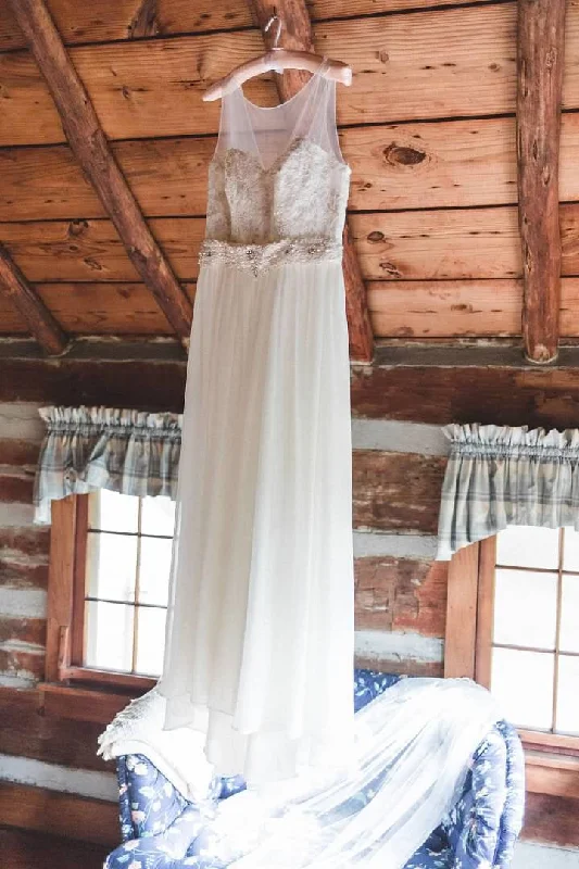 YEAR-End Clearance David's Bridal Lace and Crinkle Chiffon Sheath