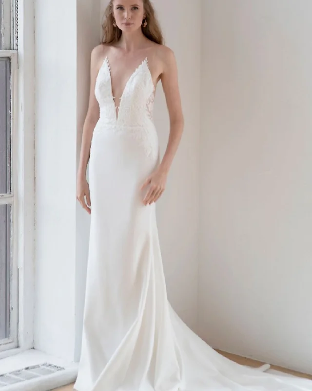 Exclusive Access Ines Di Santo Cara