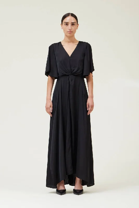 Weekend Flash Sale Peek of elegance maxi